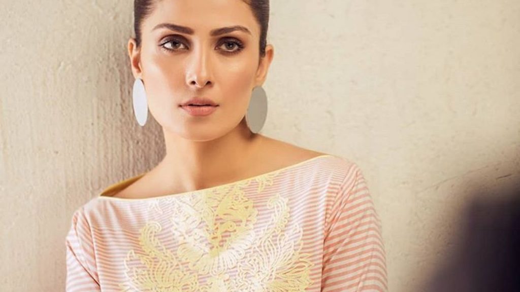 Ayeza Khan Age, Height, BF, Children, Biography & More - BioExposed