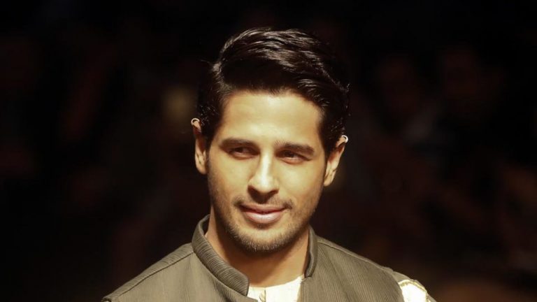Sidharth Malhotra Age Height Gf Affairs Biography And More Bioexposed